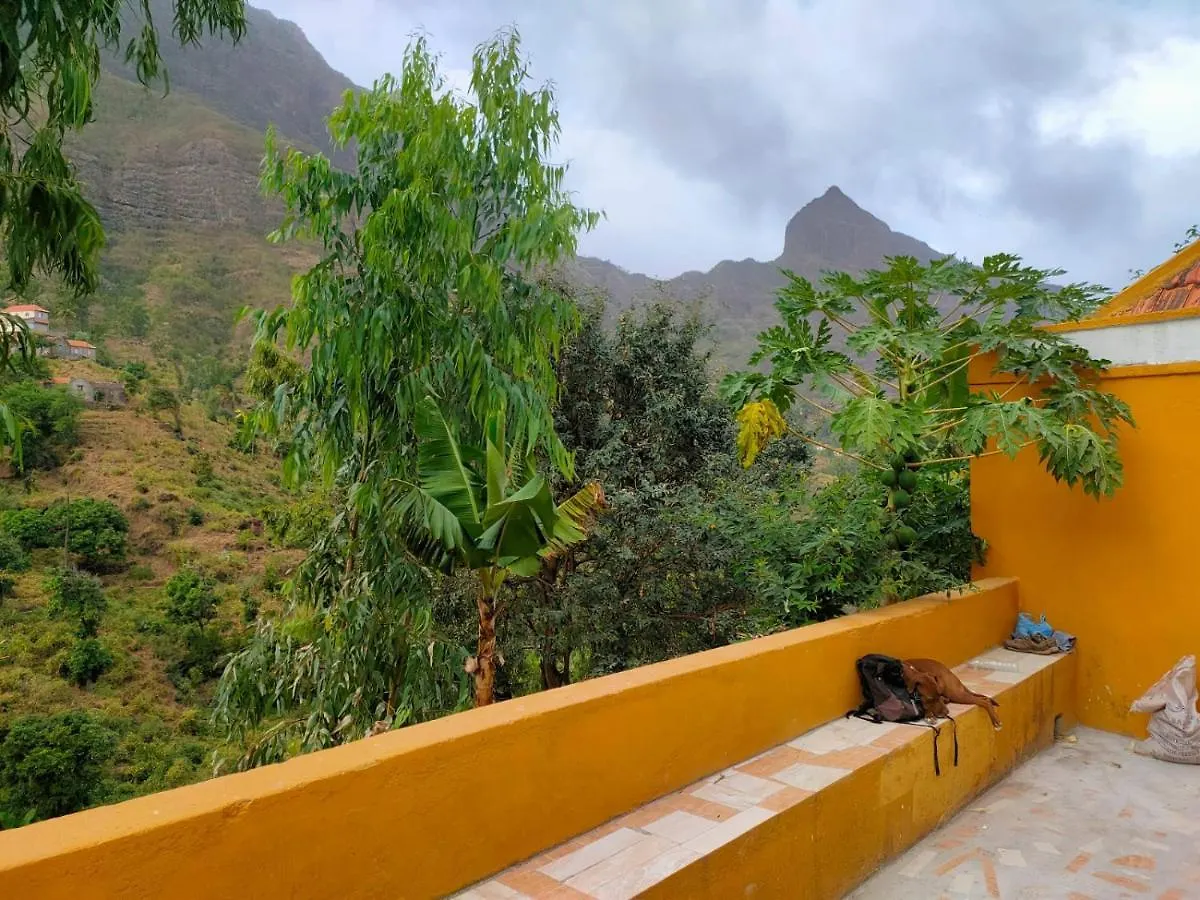 Gite Hicking Bas Chacha 0*,  Cape Verde